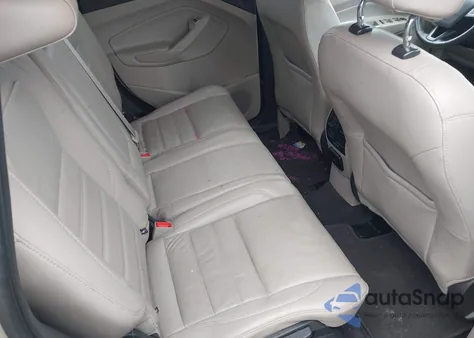 2017 Ford Escape Titanium z USA, uszkodzony, nr VIN 1FMCU0J93HUB64809